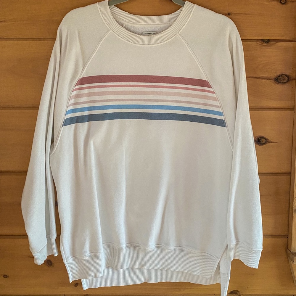 American Eagle crewneck sweater